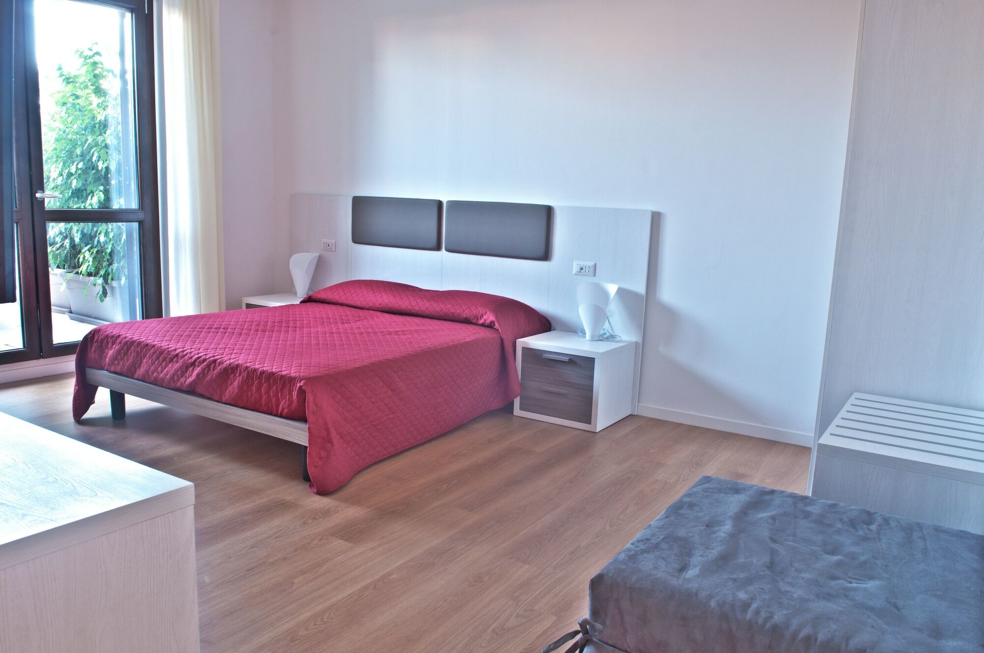 Four Rooms Guesthouse Oristano Exteriör bild